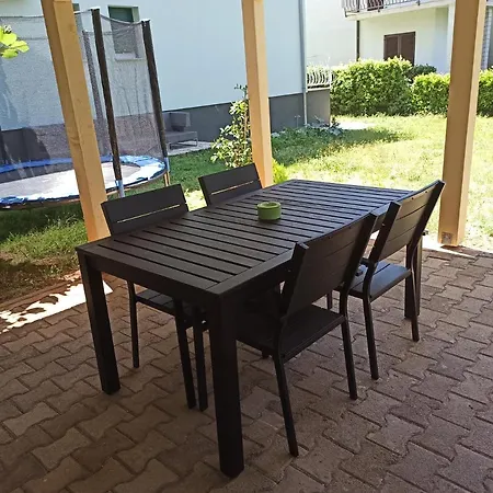 Jadran アパート ポレッチ