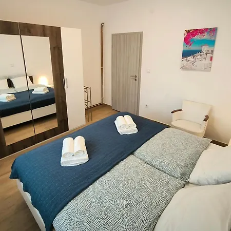 Jadran פורץ